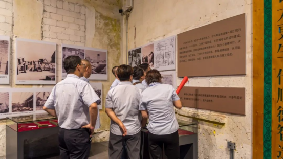 New Silver Aluminum Materials | Inheriting the Red gene and gathering the strength to forge ahead —— The Party branch of Yaoyinshan Aluminum Industry celebrated the 104th anniversary of the founding o(图7) 新银铝材 传承红色基因,凝聚奋进力量——耀银山铝业党支部庆祝中国共产党成立104周年系列活动856.png